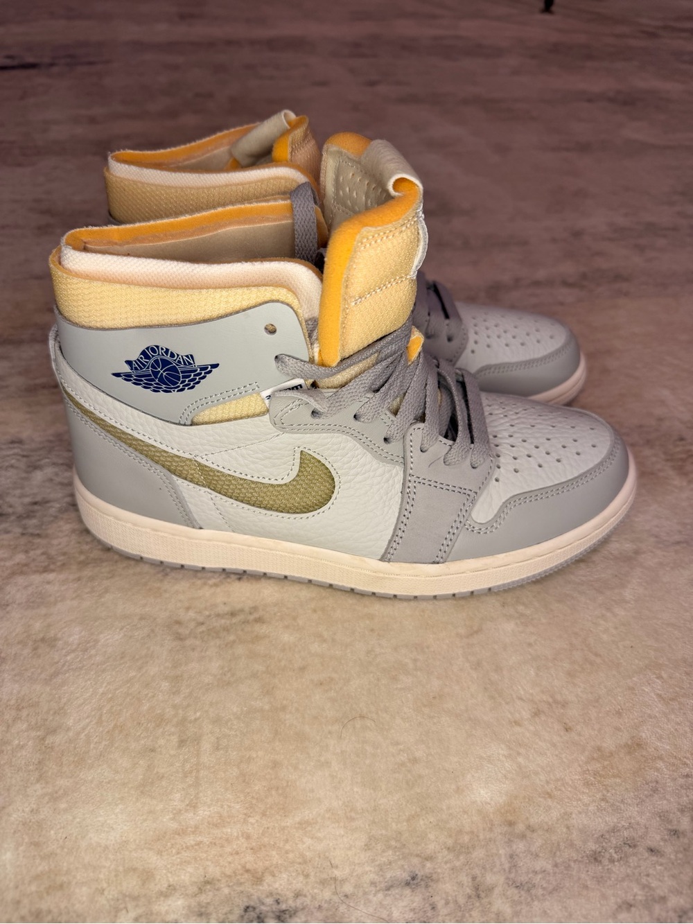 Mike Air Jordan 1 Zoom Air CMFT “London” Size 6.5 men’s 8 women